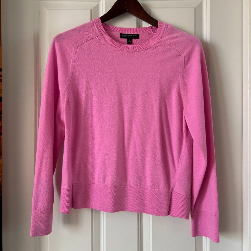 Pink L Banana Republic Marino Wool Sweater